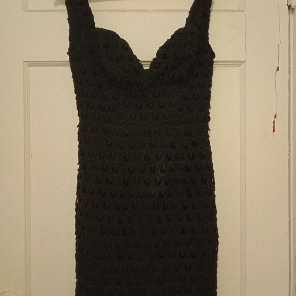 Black bodycon detailed dress - Picture 4 of 4